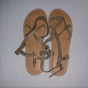 NWOT American Eagle Sandals